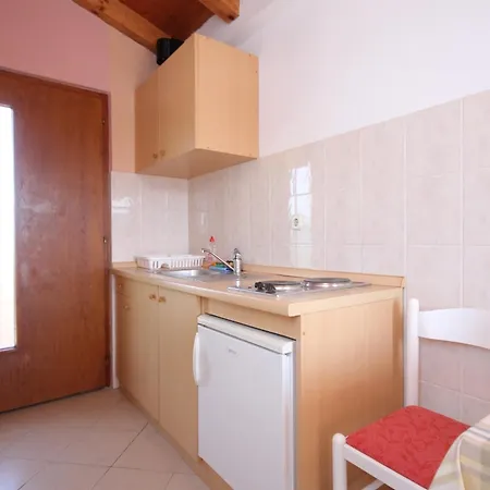 By The Sea Sutomiscica, Ugljan - 912 Appartement Sutomiscica